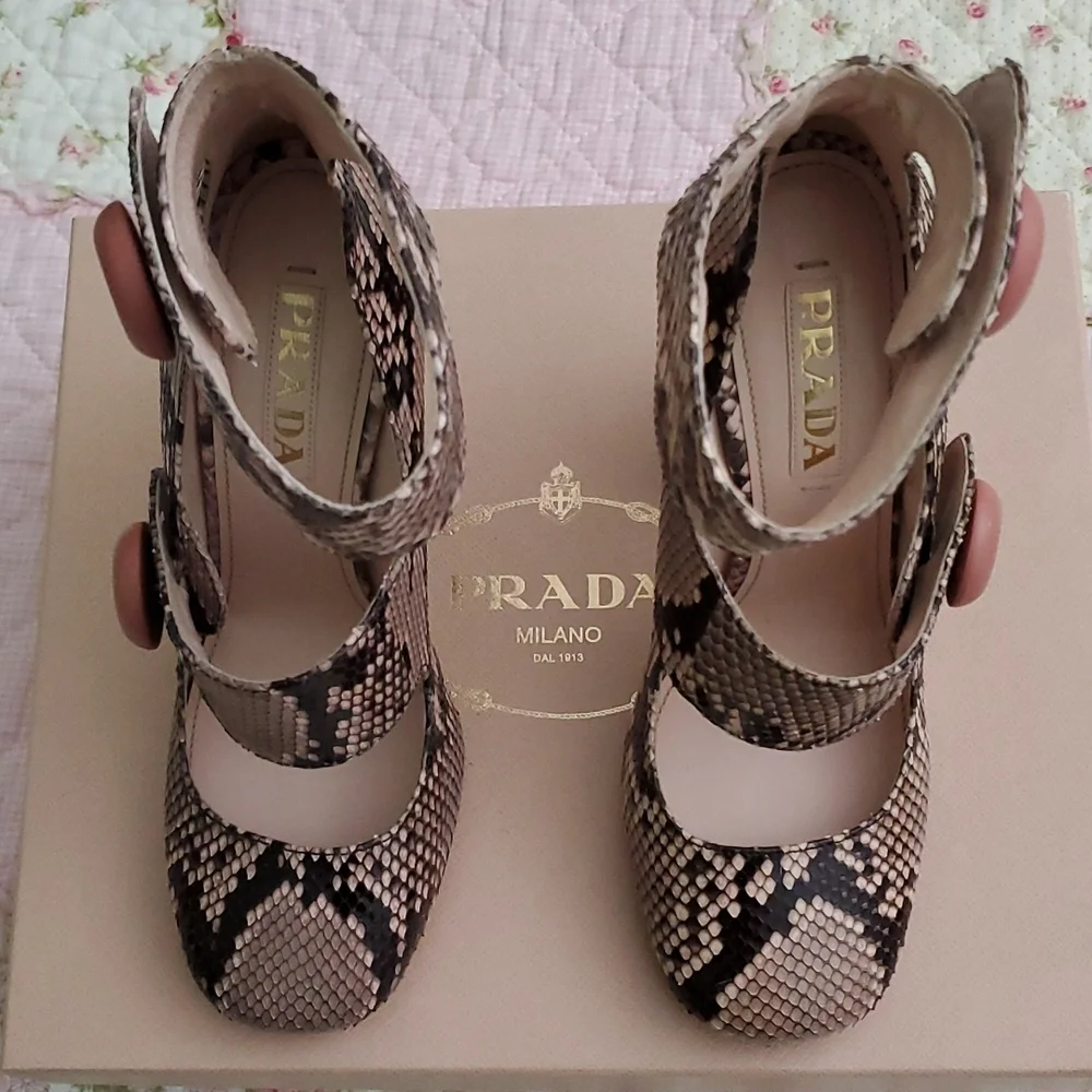Prada python ankle strap marry jane pumps Calzature Donna Cipria button hot 37 7 - Picture 9 of 17